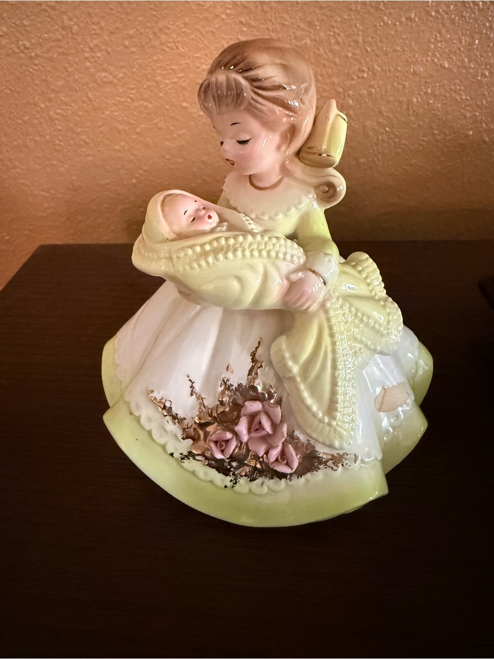 Vintage Josef Originals Mother & Baby Music Box Figurine - Sankyo Japan